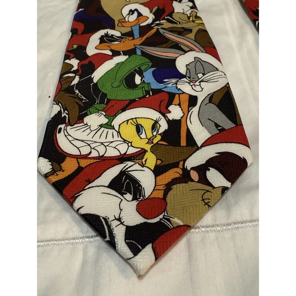 Warner Bros. Looney Tunes‎ Men's Tie, Black, Christmas, Bugs Bunny, Daffy, Taz